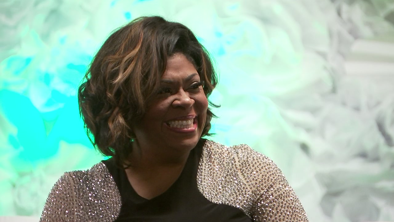 Kim Burrell under fire for comments about gays and lesbians
